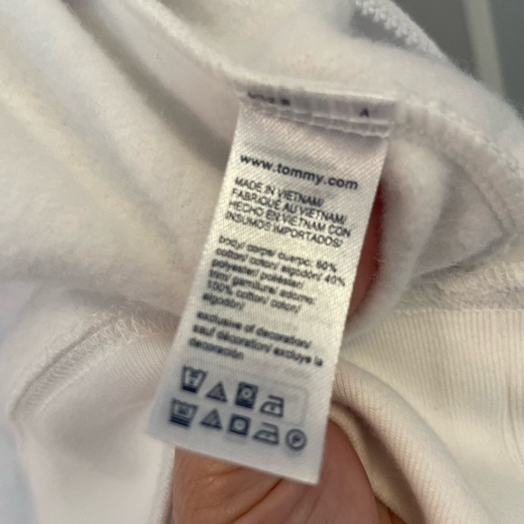 White Tommy Hilfiger Zip up new w/out tags. Size M - Picture 8 of 10
